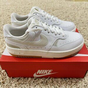Nike Women’s Gamma Force Athletic Sneakers Shoes Light Bone DX9176-103, Size 7.5